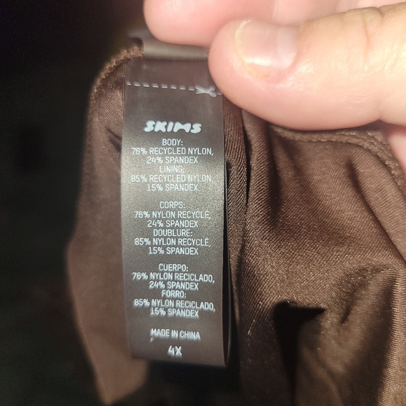 Skims 4x chocolate brown tank onesie - Picture 6 of 6